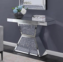 Load image into Gallery viewer, Rosella 120 x 35 x 80 cm Mirrored  Console Table
