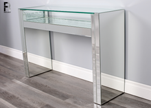 Load image into Gallery viewer, Lorenzo Mirrored 120 x 35 x 80 cm Console Table
